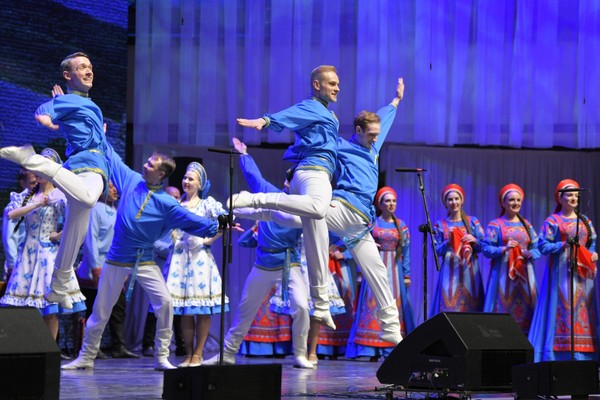 Концерт Волжского русского народного хора