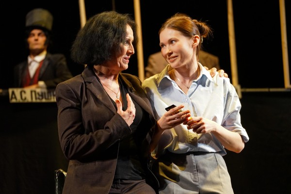 Спектакль «Шинель»