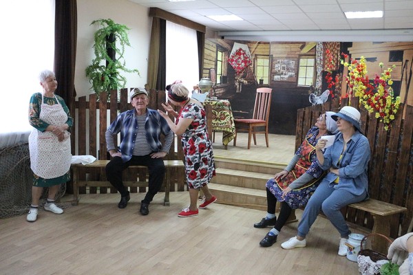 Спектакль «Родня»