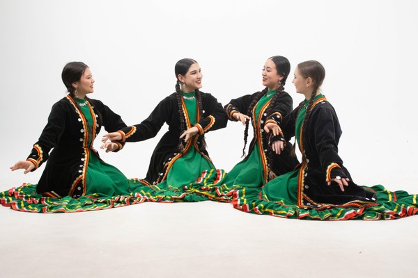 Мастер-класс «Этнокультурные связи основных элементов национальных танцев народов Поволжья»