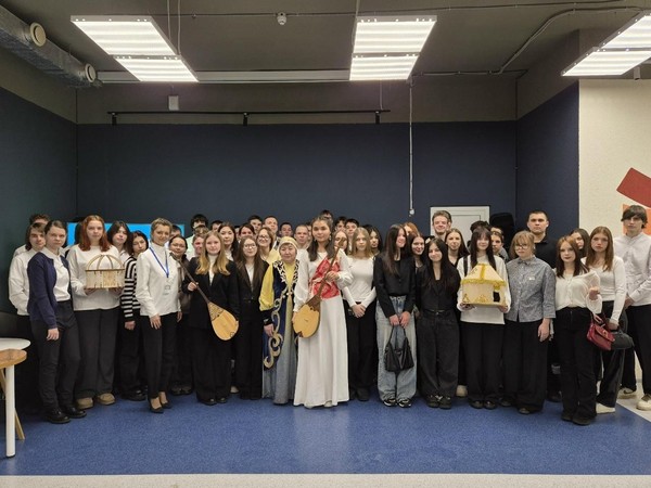 Встреча-обсуждение «Единый язык литературы: голоса народов»