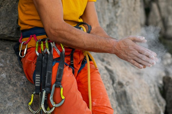 Лекция «Личное и групповое снаряжение спелеолога» в СахОУНБ
