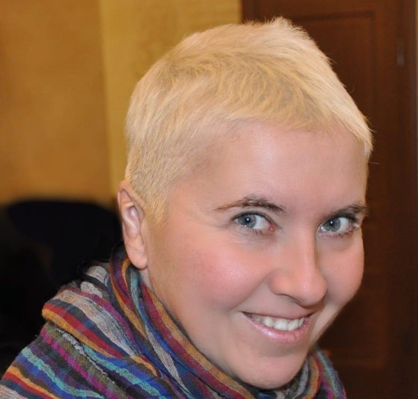 Встреча с поэтессой Элиной Суховой