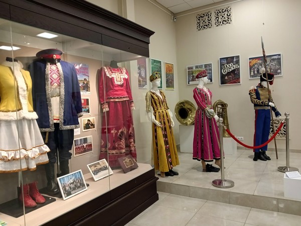 Выставка «Верность вековым традициям»