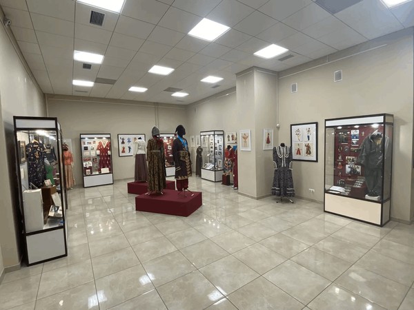 Выставка «Одежды вдохновения»