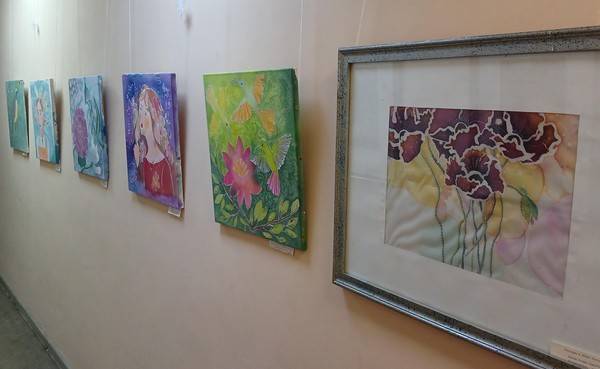 Выставка «Батик. Весенние мотивы»