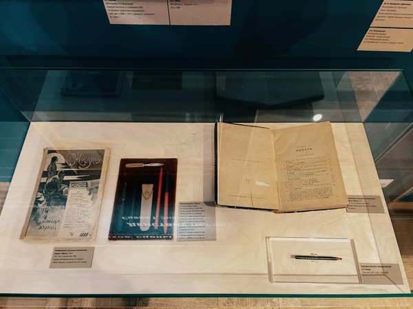 Выставка «ГОРЬКИЙ И ЧЕХОВ: сцены из жизни»