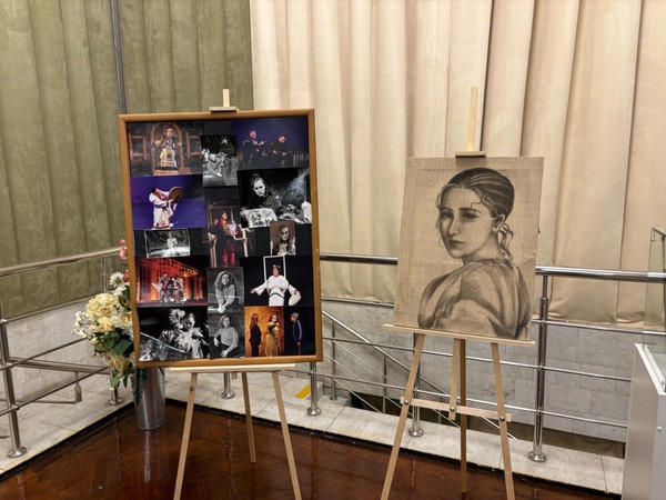 Выставка к юбилею творческой деятельности Ирины Шишлянниковой «30 лет на сцене»