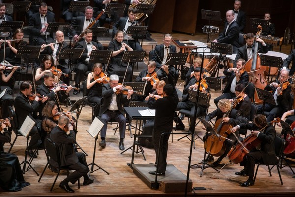 Абонемент «Вечера с симфоническим оркестром»