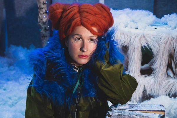 Ася ищет слова