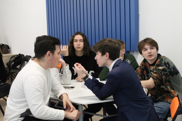 Командная интеллектуальная игра «Крымские истории»