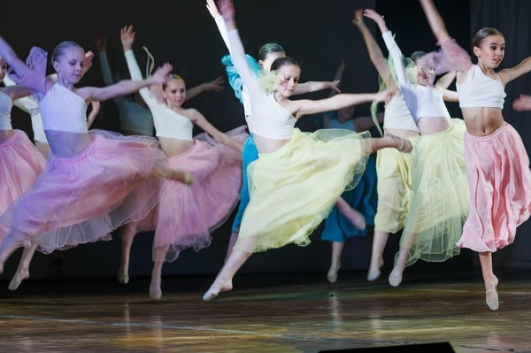 «Здесь и сейчас»–Отчетный концерт ТСК «Экшн» и коллектива классического танца «L-classic»