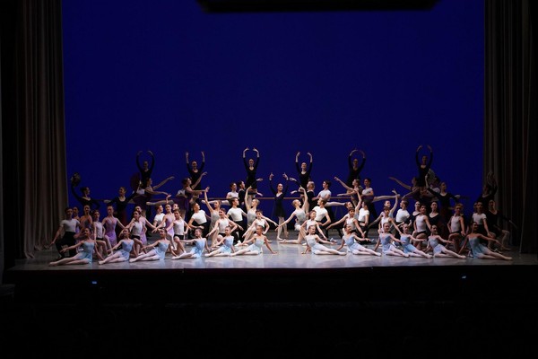 Концерт «Подарок Весны»