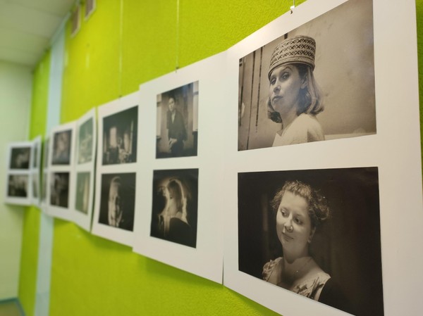 Фотовыставка «Весна – женского рода»