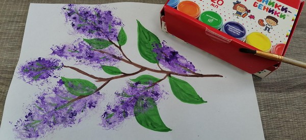 Творческое занятие «Ветка сирени»