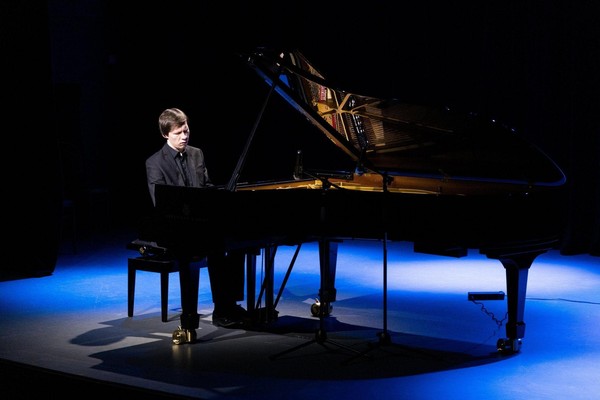 Концерт Алексея Вакера