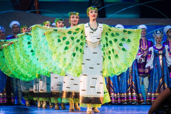 Концерт «Какой у мамы голос молодой»