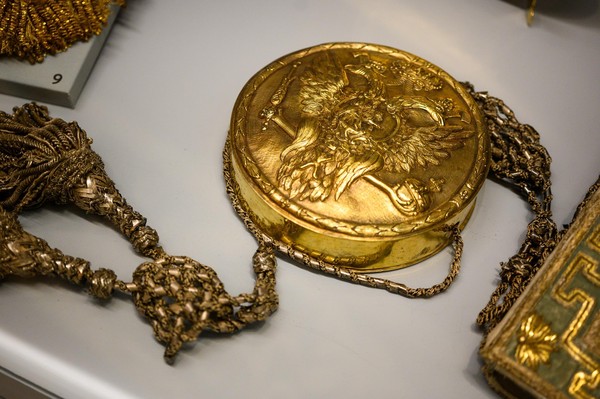 Квест «Короны и орлы. Как Россия обрела свой герб»