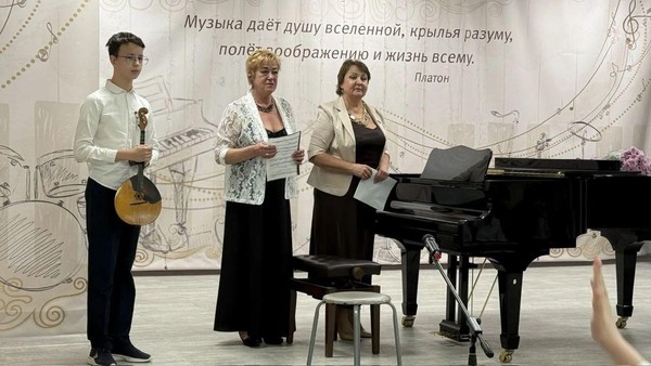 «Звени струна гитарная»