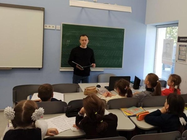 Лекция «Особенности звукоизвлечения на баяне»