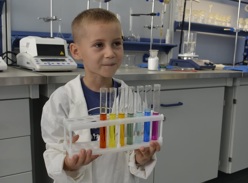 «Химия весны». 6+