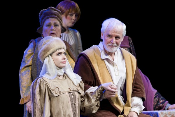 Алина Бауэр