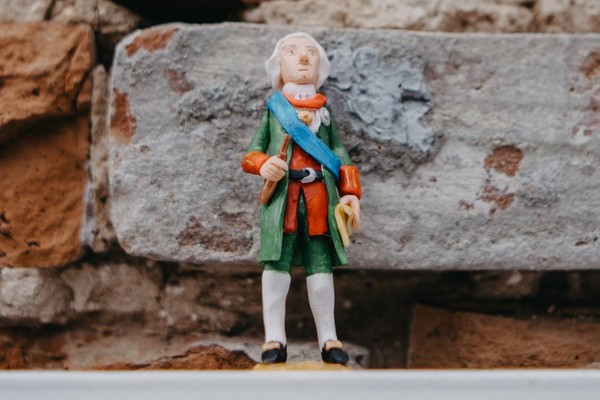 Музейное занятие «Игра в историю – лепим исторические шахматы Оренбурга»