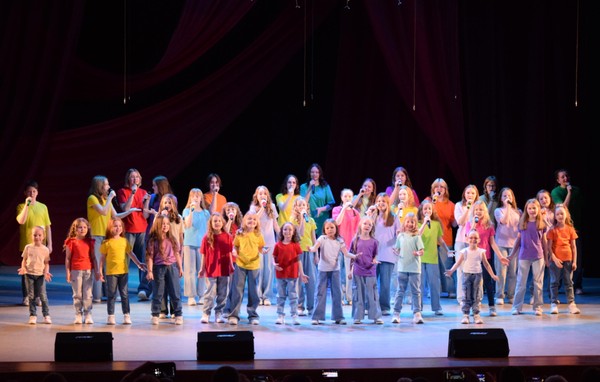 Концерт вокальной студии «Доминика»