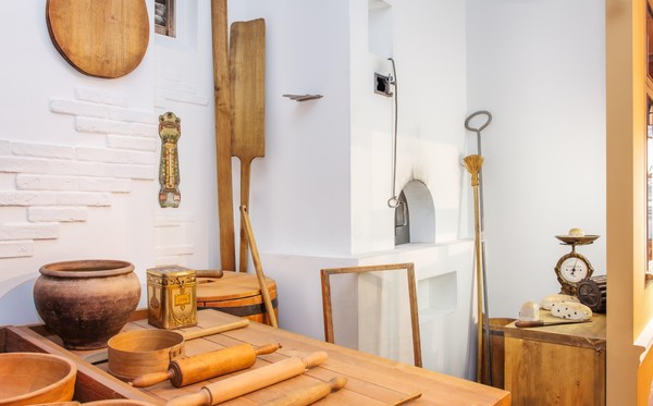 Экскурсия «Революция быта, или Всякое знание – все-таки мед»