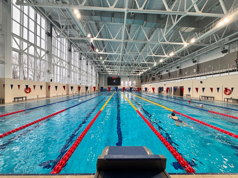 Соревнования по плаванию с препятствиями