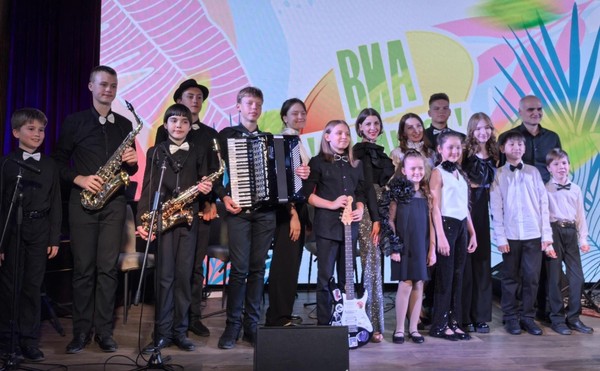 Концерт ансамбля «Манго-Дети»