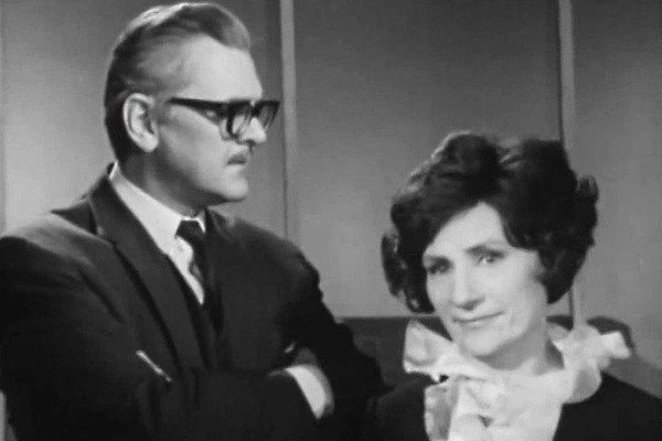 Показ видеозаписи спектакля «Память сердца»