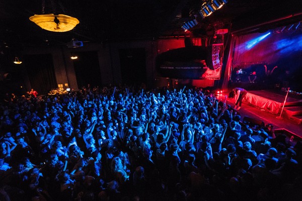 Концерт «Сквозь годы с любовью к искусству»