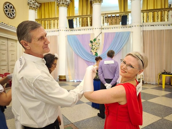 Праздник «Бал первых тюльпанов»