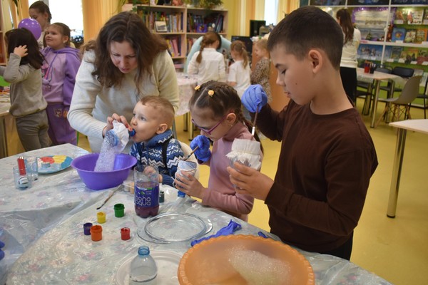 Встреча «Сам себе ученый: играем в науку»