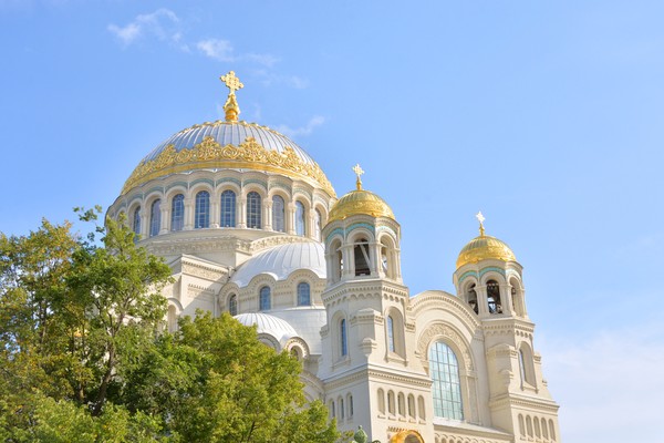 Кронштадт: Морской собор и Петровский док