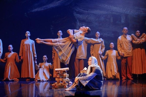 Музыкальный спектакль «Край возле самого неба»