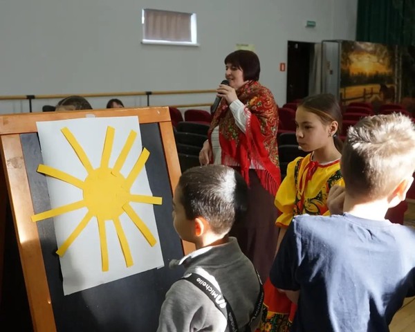 Игровая программа «Счастье в ладошках»