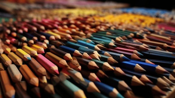 День цветных карандашей