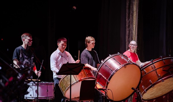 Сибирский оркестр ударных инструментов. Классика в миниатюре