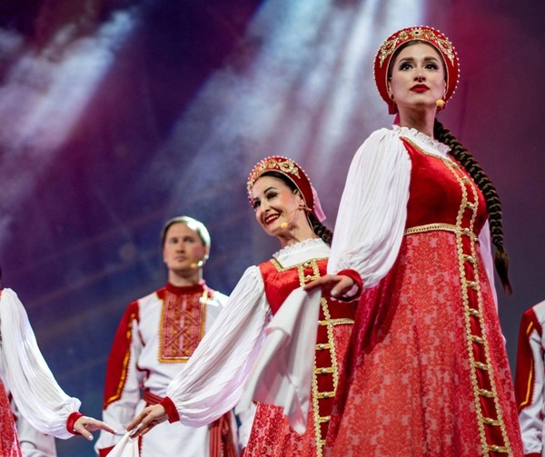 Концерт Государственного академического Волжского русского народного хора им. Милославова