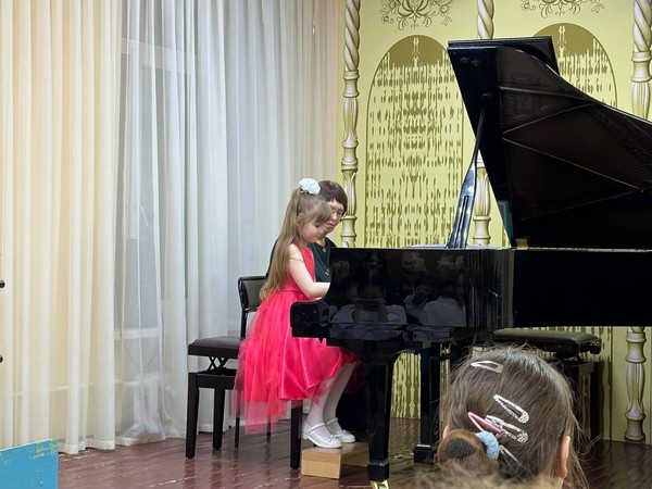 Концерт «Весенние лучики»