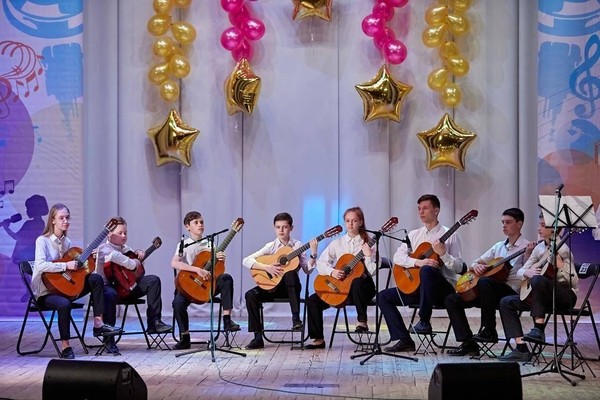 Концертная программа для молодежи «Живой звук»