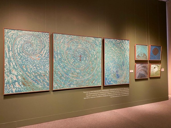 Выставка «Обозревающий Землю. Геннадий Райшев»