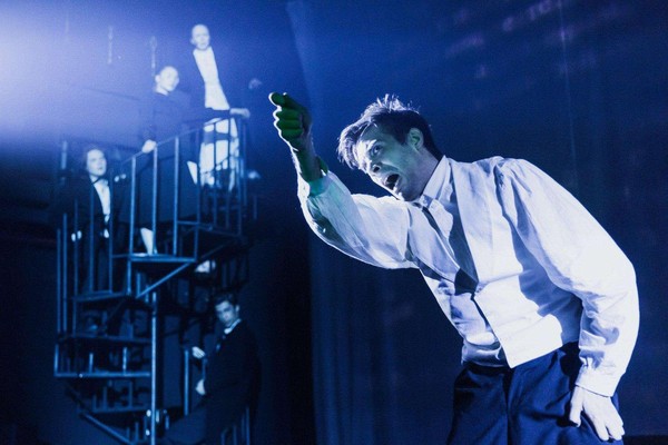 Спектакль «Шинель»