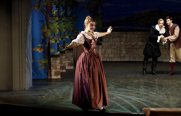 Собака на сене