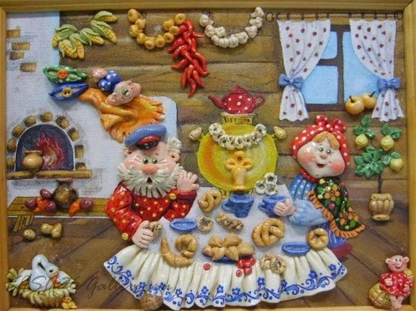 Выставка работ участников кружка ДП «Волшебное тесто»