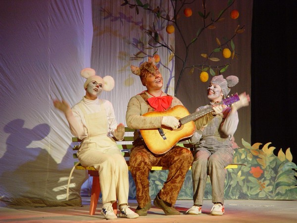 Спектакль «День рождения кота Леопольда»