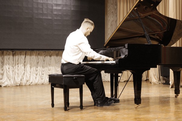 Концерт Леонида Шестопалова и Марии Саввы