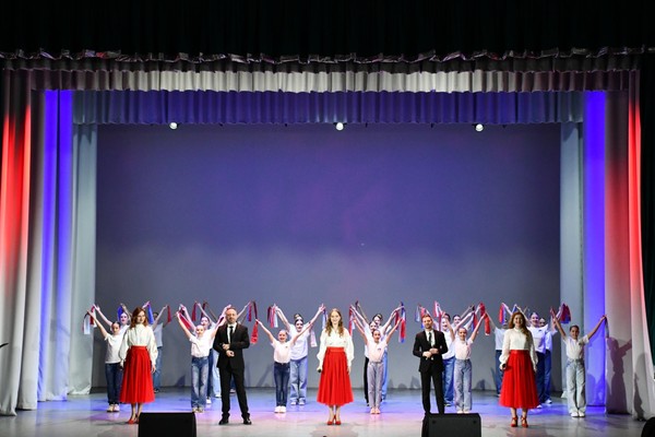 Концерт «Под небом единым», посвященный Дню воссоединения Крыма с Россией